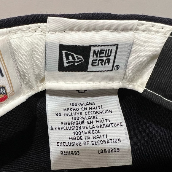 New Era, 59Fifty Fitted Hat, New York Yankees, 1998 World Series, Blue - Picture 10 of 10